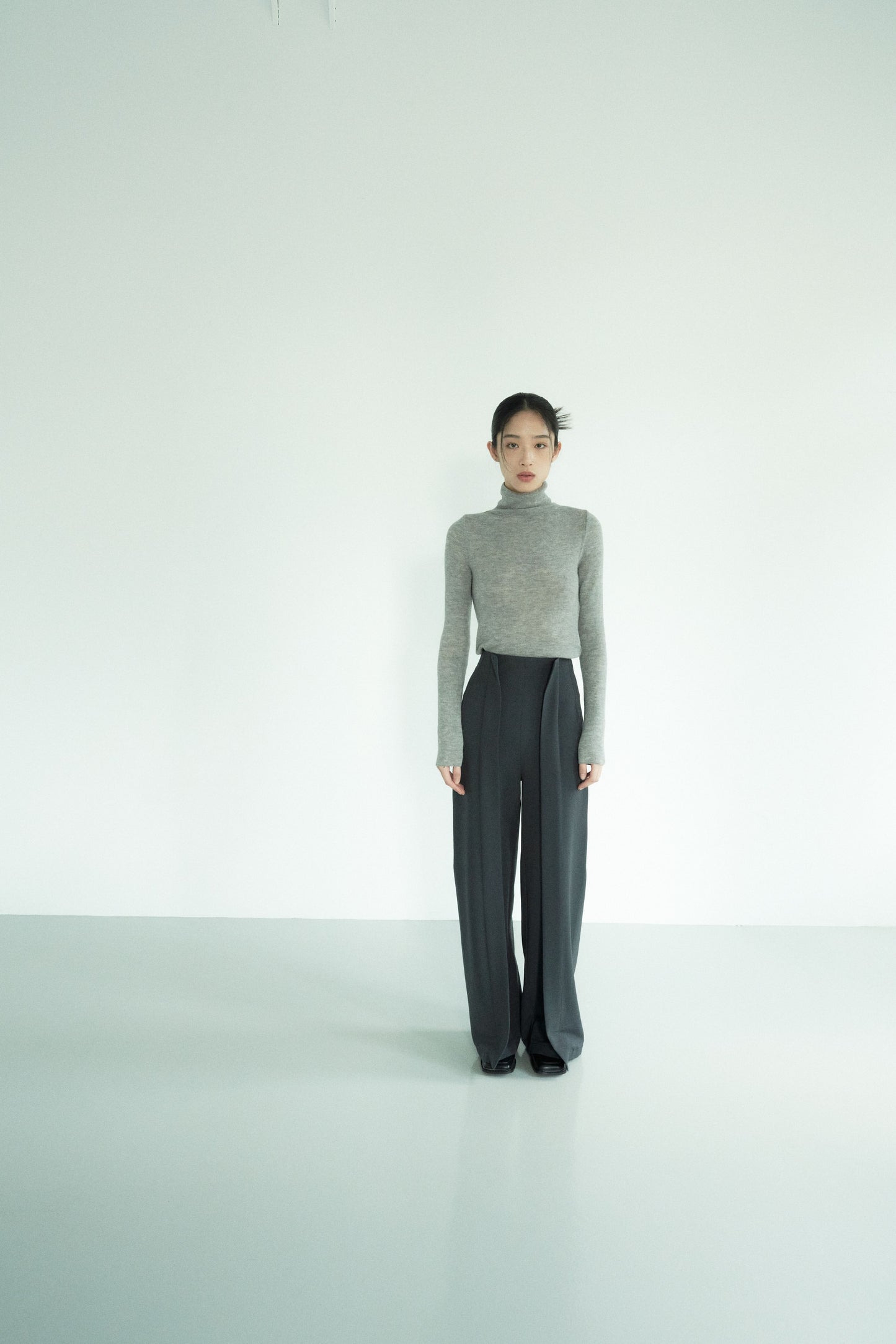 LM 小屁屁長褲(深灰)