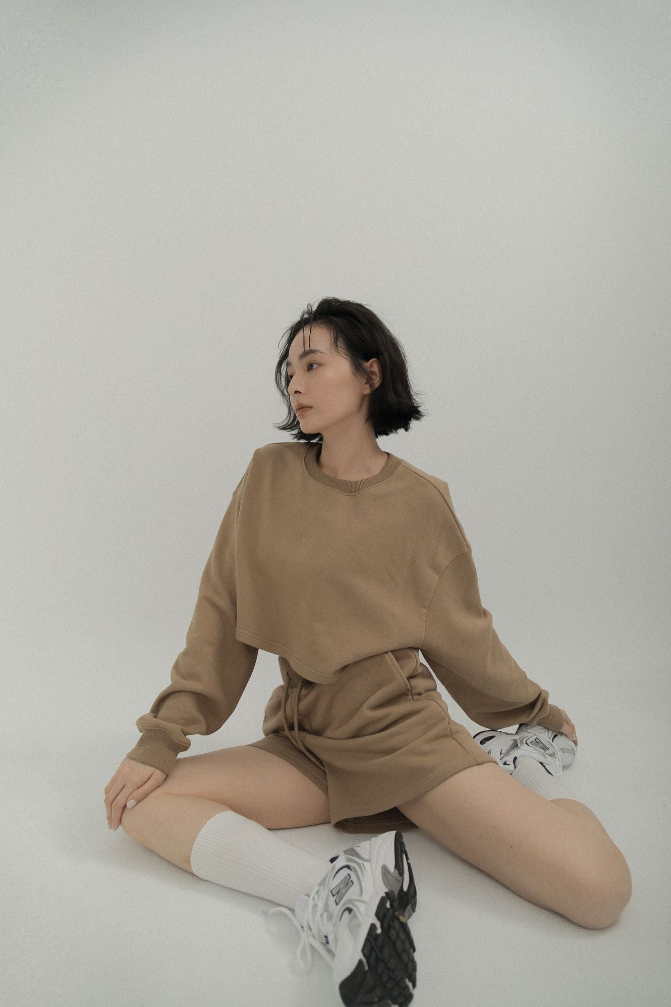 LM Leme logo cropped sweatshirt(Brown)